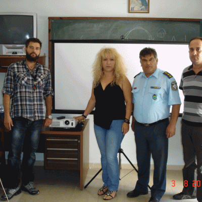 ΠΑΡΑΔΟΣΗ projector ΣΤΗΝ ΑΔ ΡΟΔΟΠΗΣ